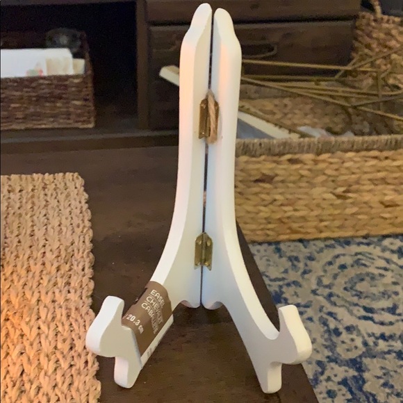 Small Easel - Picture 1 of 1